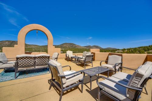 Luxurious Retreat w/Stunning Views in Santa Fe