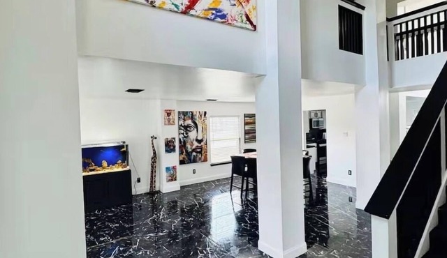 Luxury 6-bedroom house with AC in charming Katy