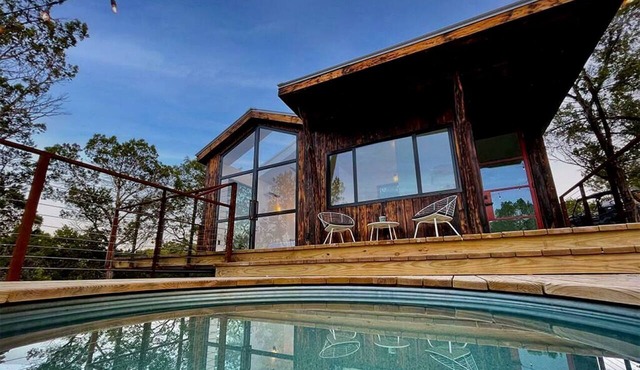 Luxury Cabin Rentals in Texas, Perfect for Glamping near Austin