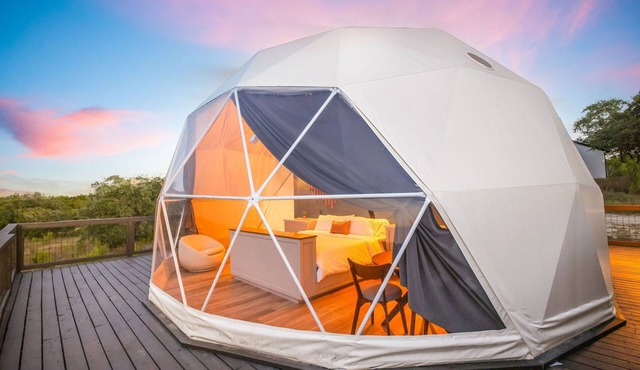 Luxury Dome - Spa Shower - Panoramic Views in Spring Branch