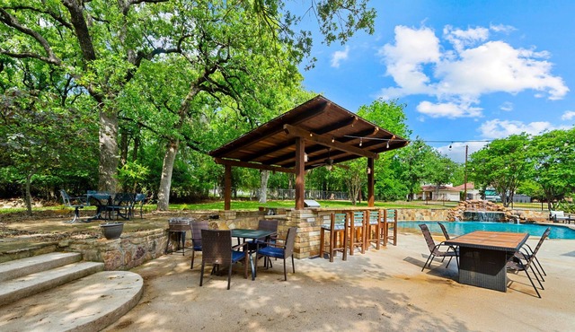 Luxury Family Oasis ★ Pool ★ Outdoor Kitchen ★ Spa