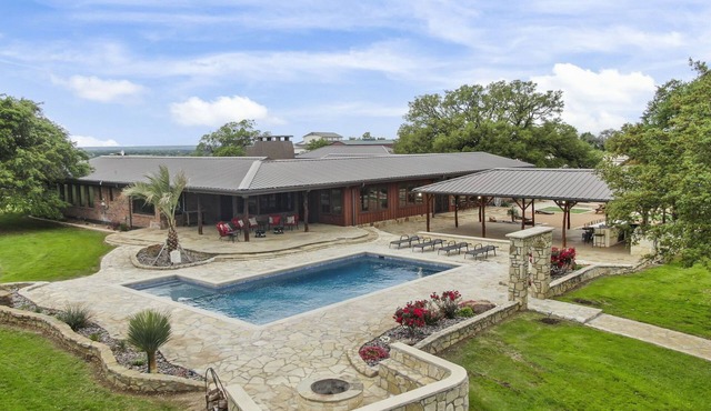 Luxury Ranch House on Operating Ranch w/Pool & Activities