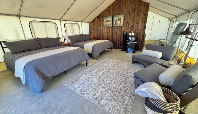 Luxury Riverfront Glamping for Families, Dogs & Starry Nights