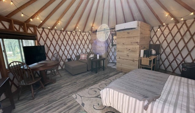Luxury Yurt in Mineral Wells