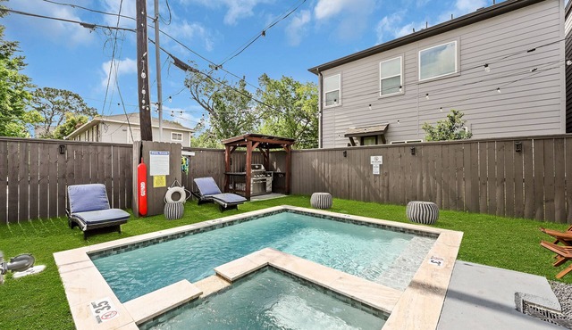 Modern 3BR Home in Houston with Heated Pool and BBQ Grill