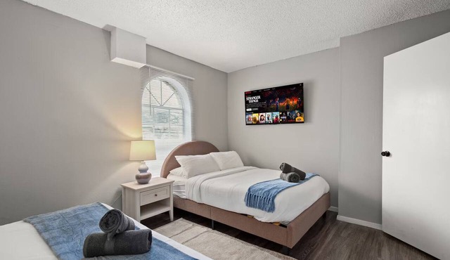 Modern Austin 1 Bedroom Near DT & UT Austin in Austin