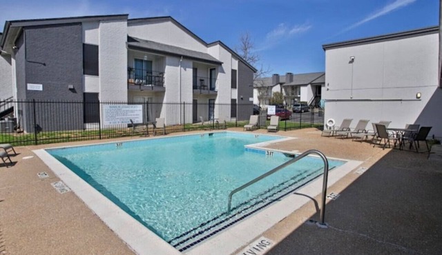 Modern&beautiful,pool,a+ Location,longstaydiscount in Sherman