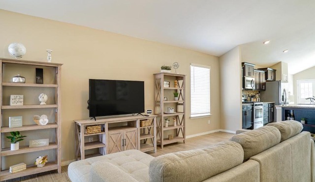 Modern El Paso Getaway w/Patio & Backyard!