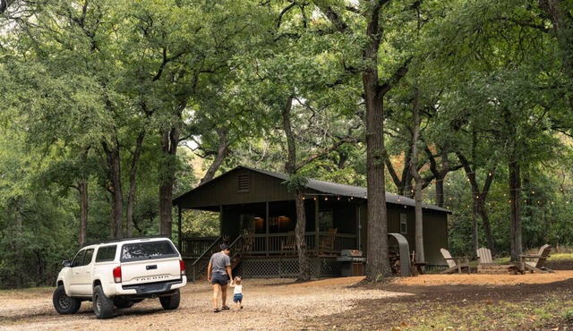 Modern Secluded Cabin with Scenic Country Views