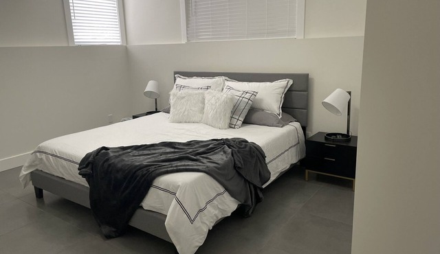 Modern spacious 2 bedroom apartment, close to all amenities in Greater Sudbury