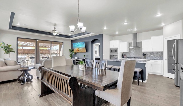 Modern Spacious Family Retreat- Comfort & Style Await