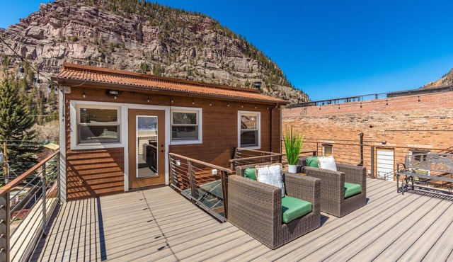 Modern Studio in the Heart of Downtown Ouray | Prime Location