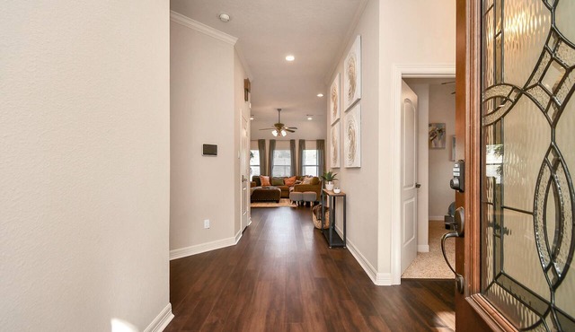 Monthly Furnished Home Near NASA Corporate & Relocation Stays, 3 Bed 2 bath
