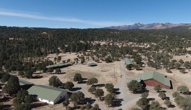 Mountain View Cabin Complex | Group Oasis