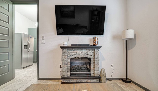 Near Casino & Shops: Cozy Apt in West El Paso!