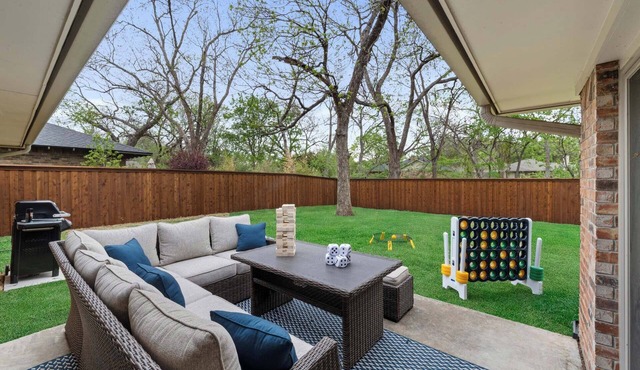 Near Universal, EV charger, baby/pet gear included, fenced yard, walkable