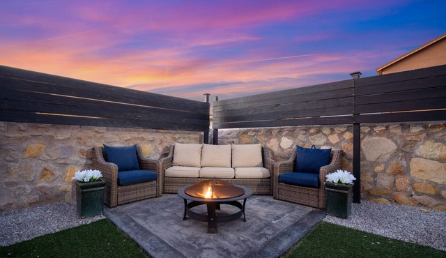 * New Spacious 4 BED 3bath Home W/Beautiful Yard/Fire Pit/Grill/Gym/PingPong*