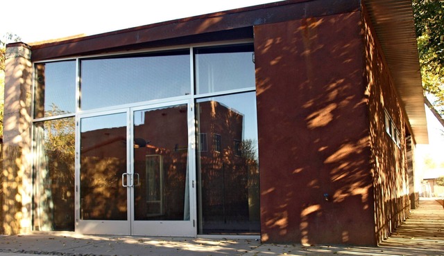 North Valley modern guest-house for Staycation/Business