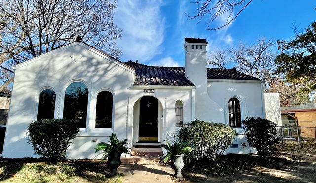 Old-World Charm in Historic Sayles Blvd Area, Spanish Revival Home, Sleeps 8!