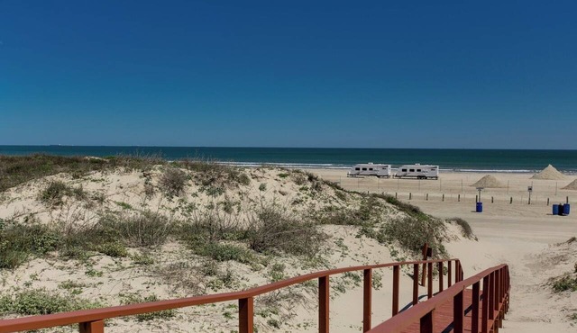 On the Half Shell by Silver Sands Vacation Rentals