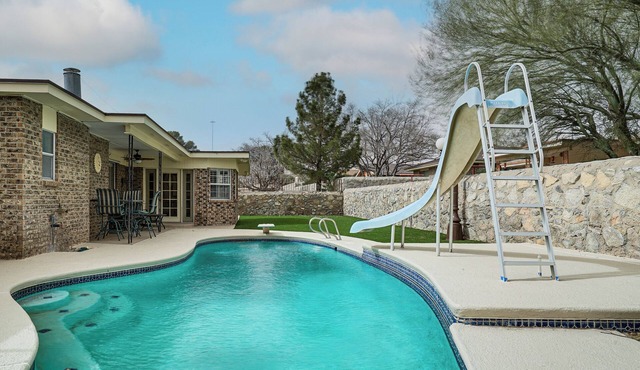 Patio + Fenced Yard: Group Getaway Near Fort Bliss