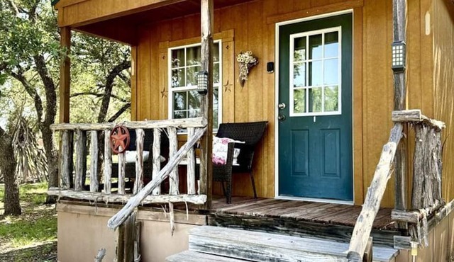 Peaceful Wildlife Ranch Cabin with Pool Access near Kerrville in Mountain Home, Texas