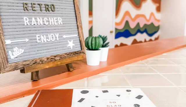 Perfect Vintage game day house with tons of room for families or large groups!