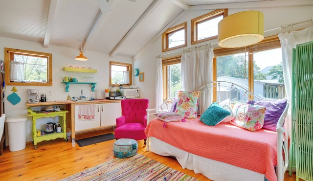 Pet-Friendly Patagonia Apt ~ 12 Mi to Wineries!