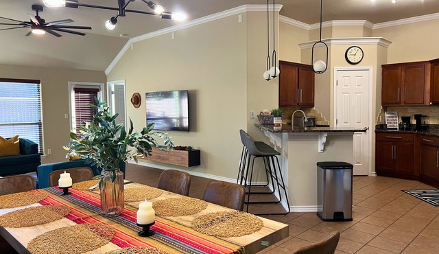Pet-Friendly South Side Hm Garage + Fenced Yard