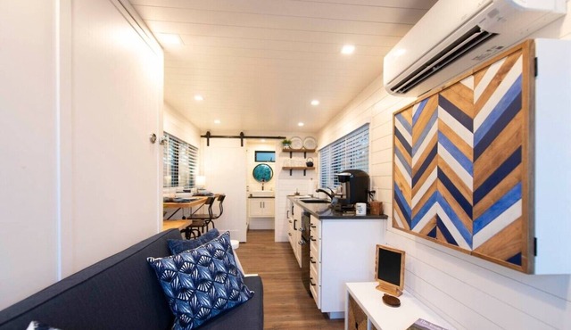 Pickelball-The Bluebonnet-Container Home! in Waco