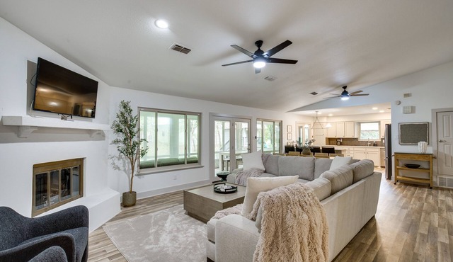 Pickleball/Sport Court: Spacious Kemp Home!