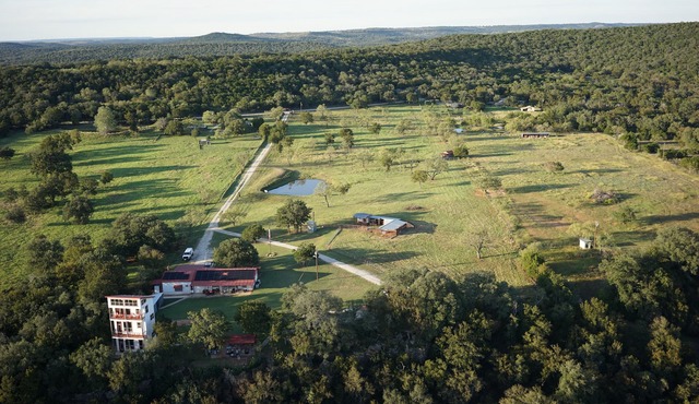 Pool/Hot Tub, Spectacular Views, Sleeps 14: Ranch Property on the Brazos River