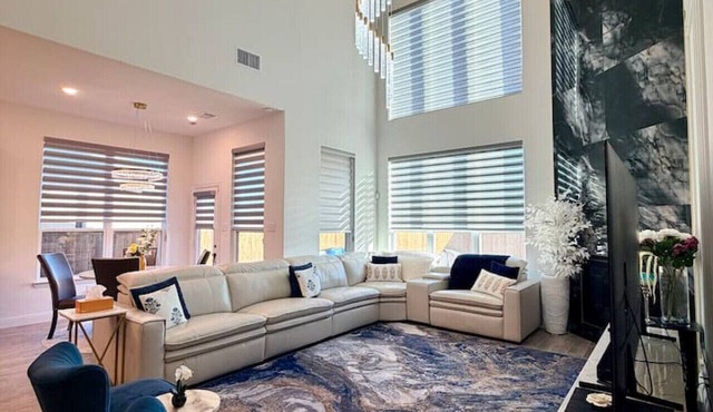 Premium 4BR Family Retreat – Elegant Living