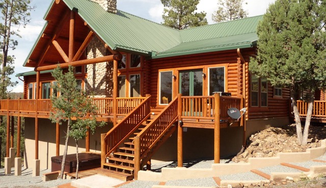 Premium Mountain Retreat On Over 2 Acres With Sweeping Views-hot Tub/Pool Table
