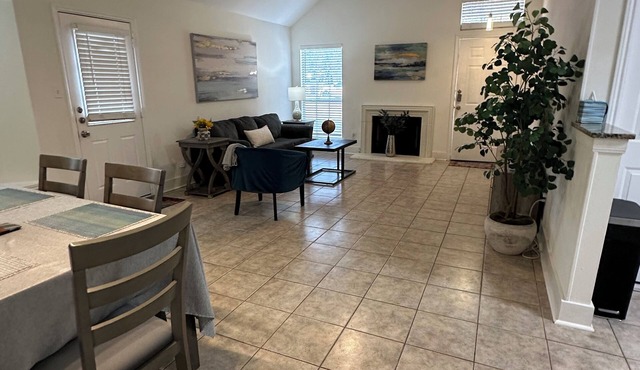 Prime NW Austin TX near Domain, Apple, Oracle, high tech corridor upgraded home!