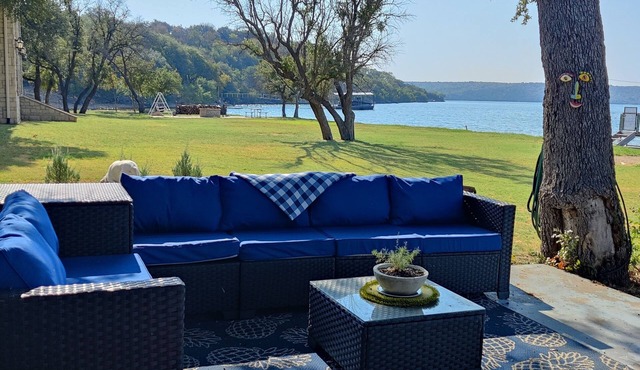 Private Cottage right on Possum Kingdom Lake