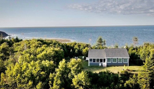 Private Oceanfront Fisherman’s Cottage in Monastery