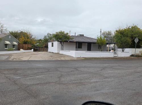 Quiet Desert Oasis off Swan Rd
