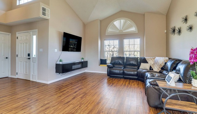 Quiet Stay in Convenient Rio Rancho Community!