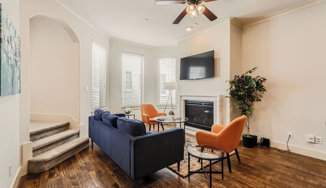 Rawlins 405 Home: 3 Bedroom Retreat Near Dallas TX
