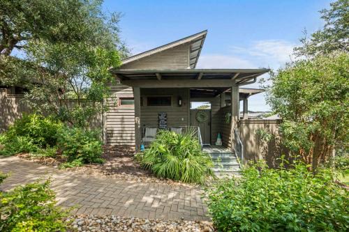 Relaxing Lake Escape -1BR - Pickleball - BBQ
