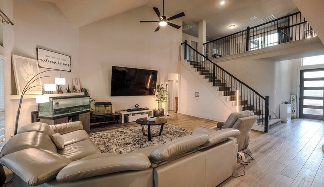 Relaxing Pond Getaway | Private Room for families
