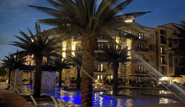 Resort style luxury pool & gym, close to everything, parking garage