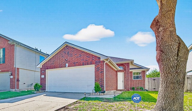 Retreat with this 2 Master Suites. Spacious 5-bed, 3-bath in Asia Town Houston.