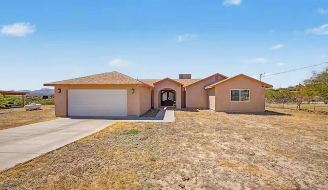 Rio Rico hideaway with panoramic views