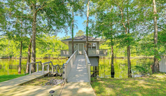RiverFront Home W/Boat Launch near Caddo Lake, Downtown Jefferson, Lake of Pines in Jefferson