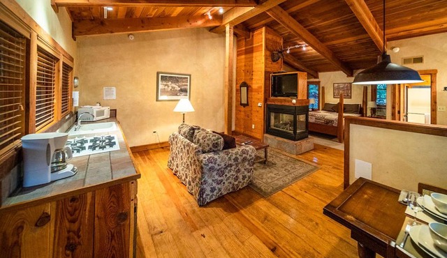 Riverside Cottage #28