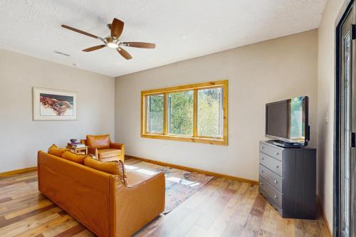 Romantic Mountain Retreat Near Vallecito Lake!