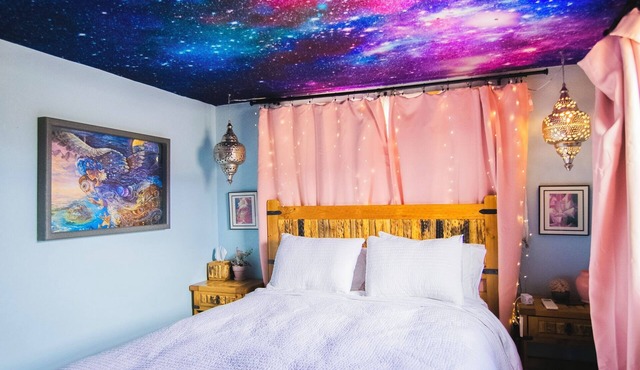 Rosy`s Oracle A Magical Oasis with Private Mineral Water Tub