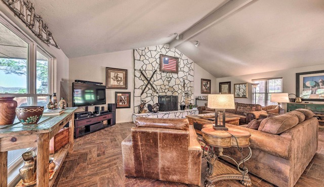 Ruidoso Getaway w/Deck, Golf Course Views!